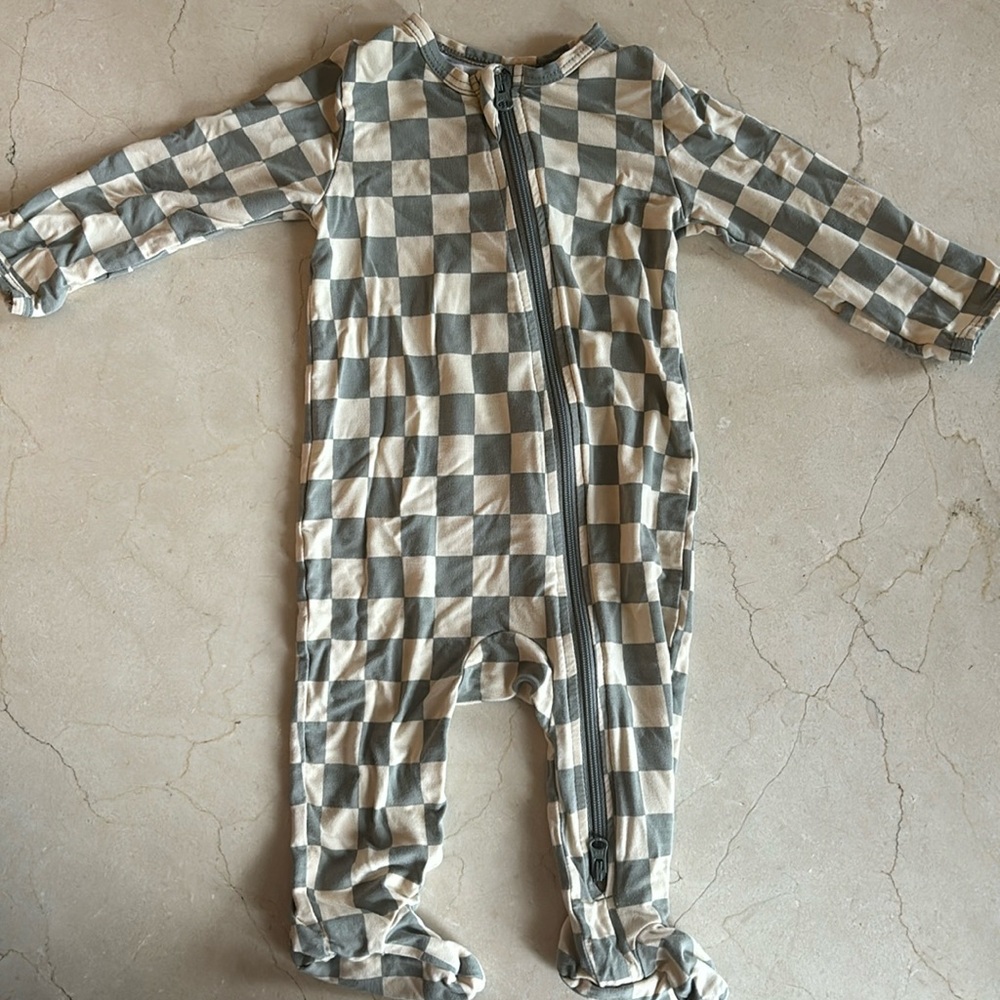 Mebie Baby zip up pajamas